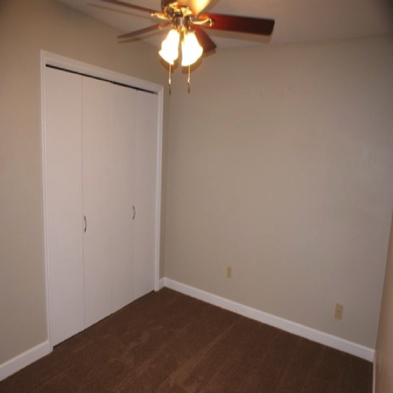 1300 2BR1BADS Bedroom1a.jpg